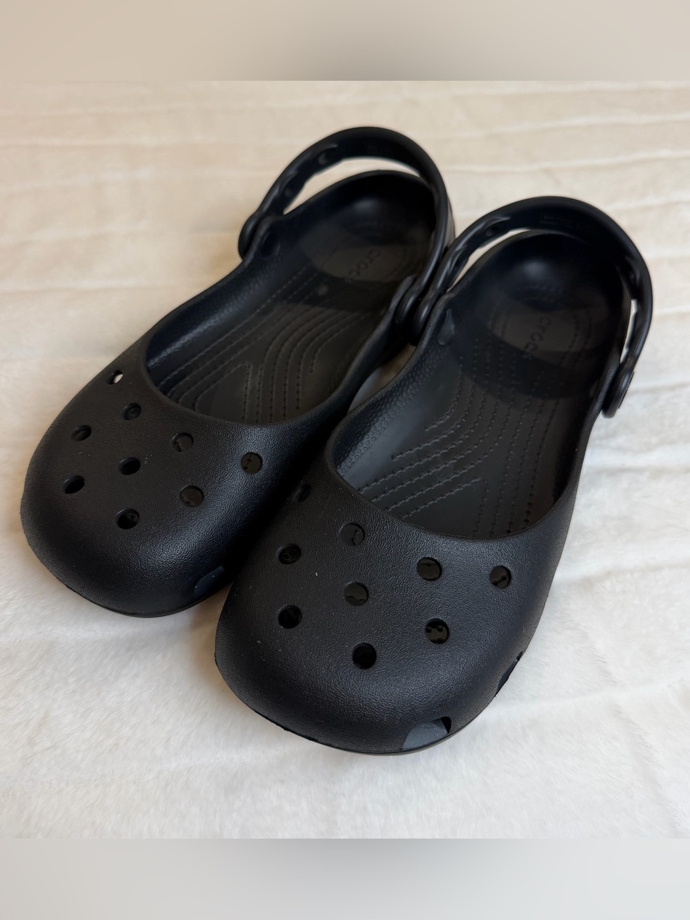 Crocs Black Mary Jane Ballet Flats Women’s 6 Never Worn